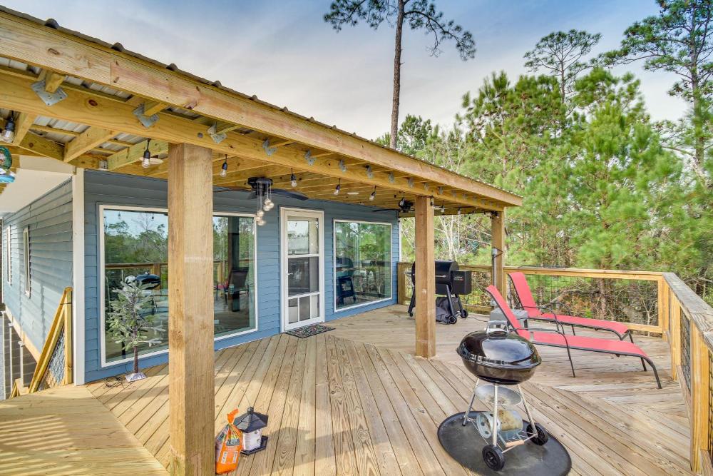 Bay St Louis Home with Private Dock and Kayaks!